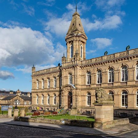 Riverside Balcony Apartment With Parking Just Minutes To Saltaire Shipley (West Yorkshire) Esterno foto