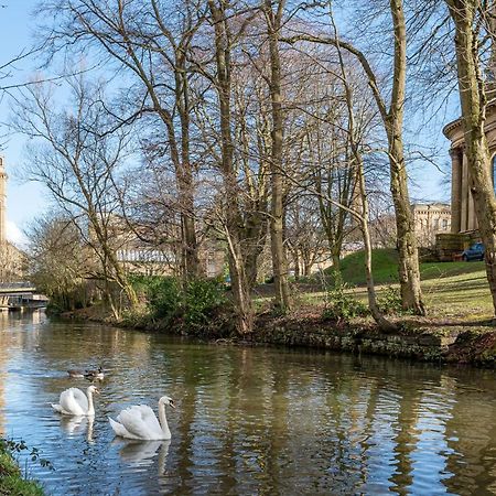 Riverside Balcony Apartment With Parking Just Minutes To Saltaire Shipley (West Yorkshire) Esterno foto