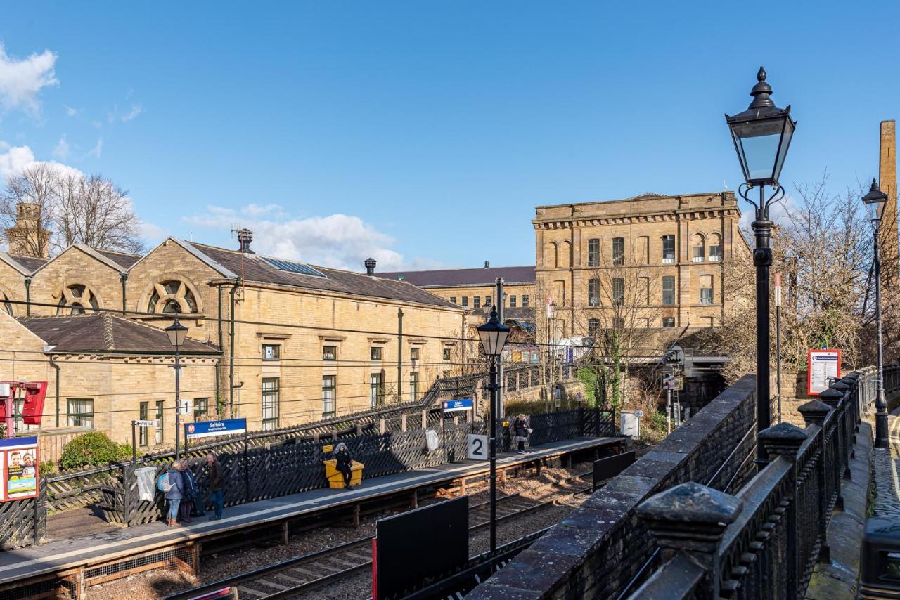 Riverside Balcony Apartment With Parking Just Minutes To Saltaire Shipley (West Yorkshire) Esterno foto