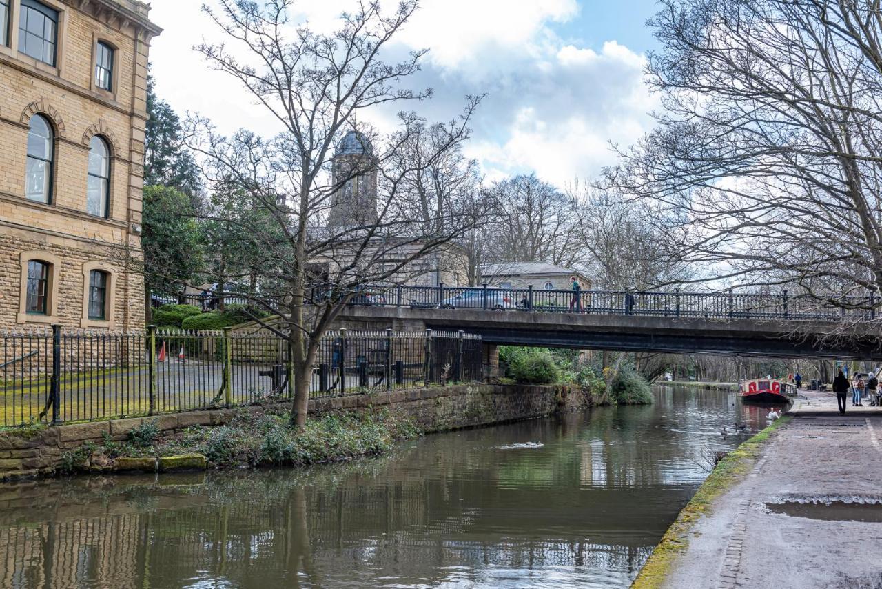 Riverside Balcony Apartment With Parking Just Minutes To Saltaire Shipley (West Yorkshire) Esterno foto