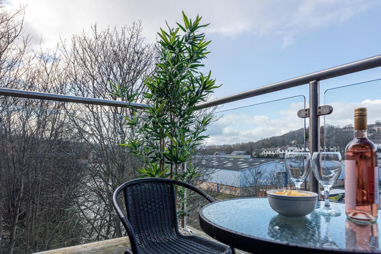 Riverside Balcony Apartment With Parking Just Minutes To Saltaire Shipley (West Yorkshire) Esterno foto