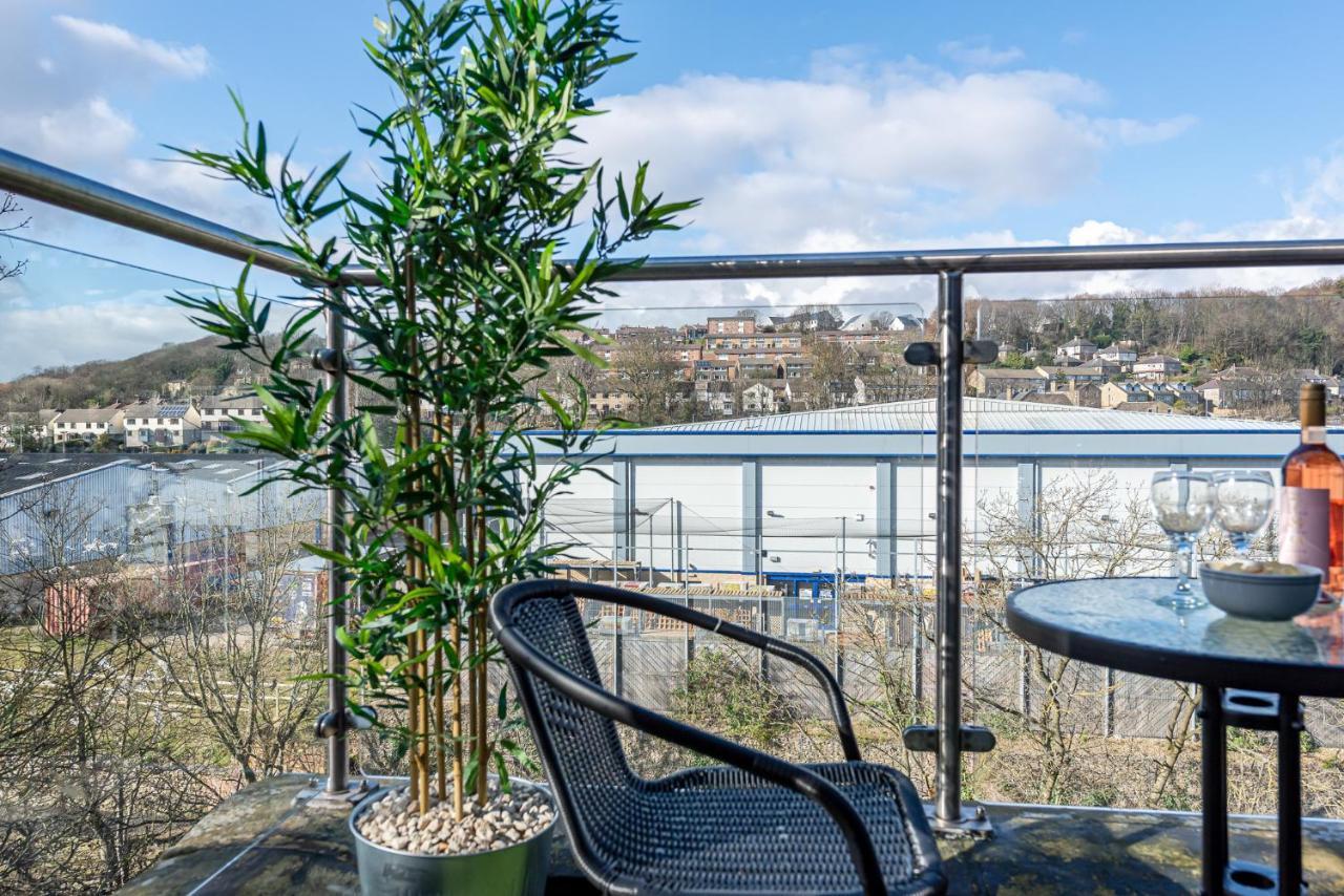 Riverside Balcony Apartment With Parking Just Minutes To Saltaire Shipley (West Yorkshire) Esterno foto